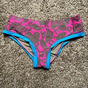 Cute pole shorts/swimsuit bottom